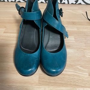 Gorgeous Dansko shoes